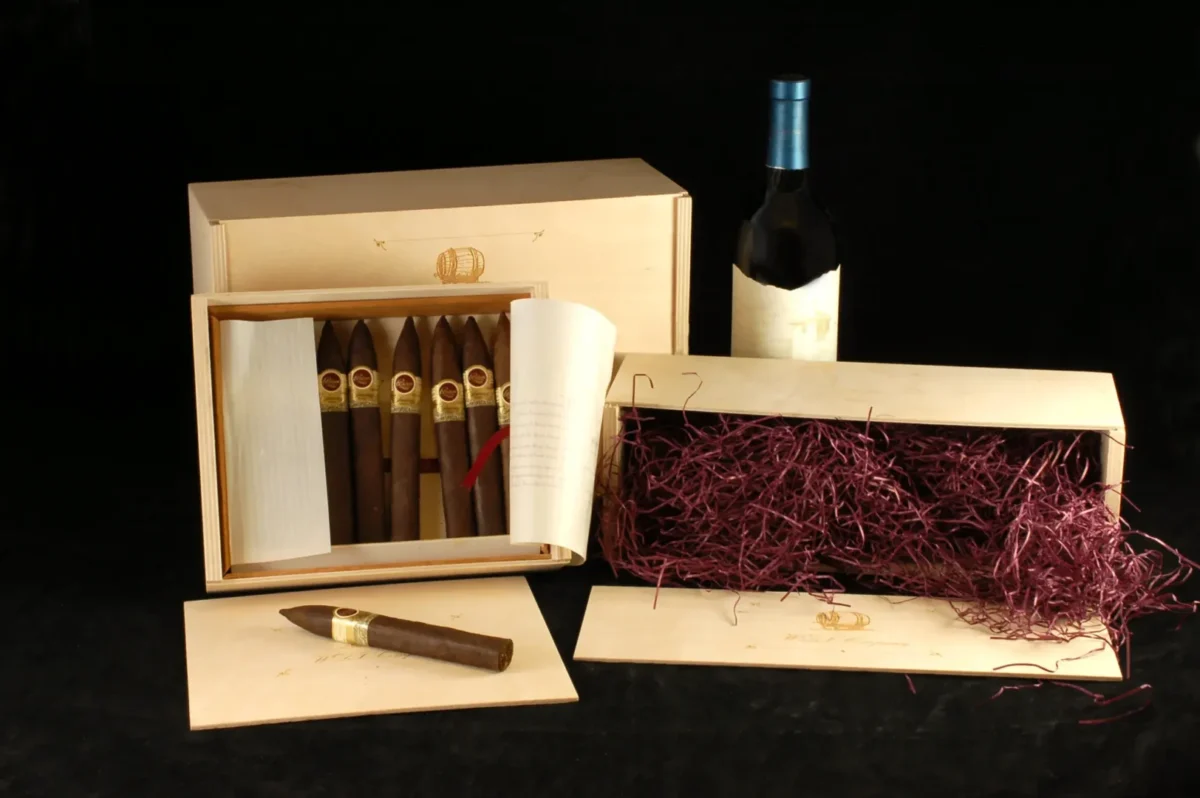 Custom Wooden Cigar & Wine Gift Set